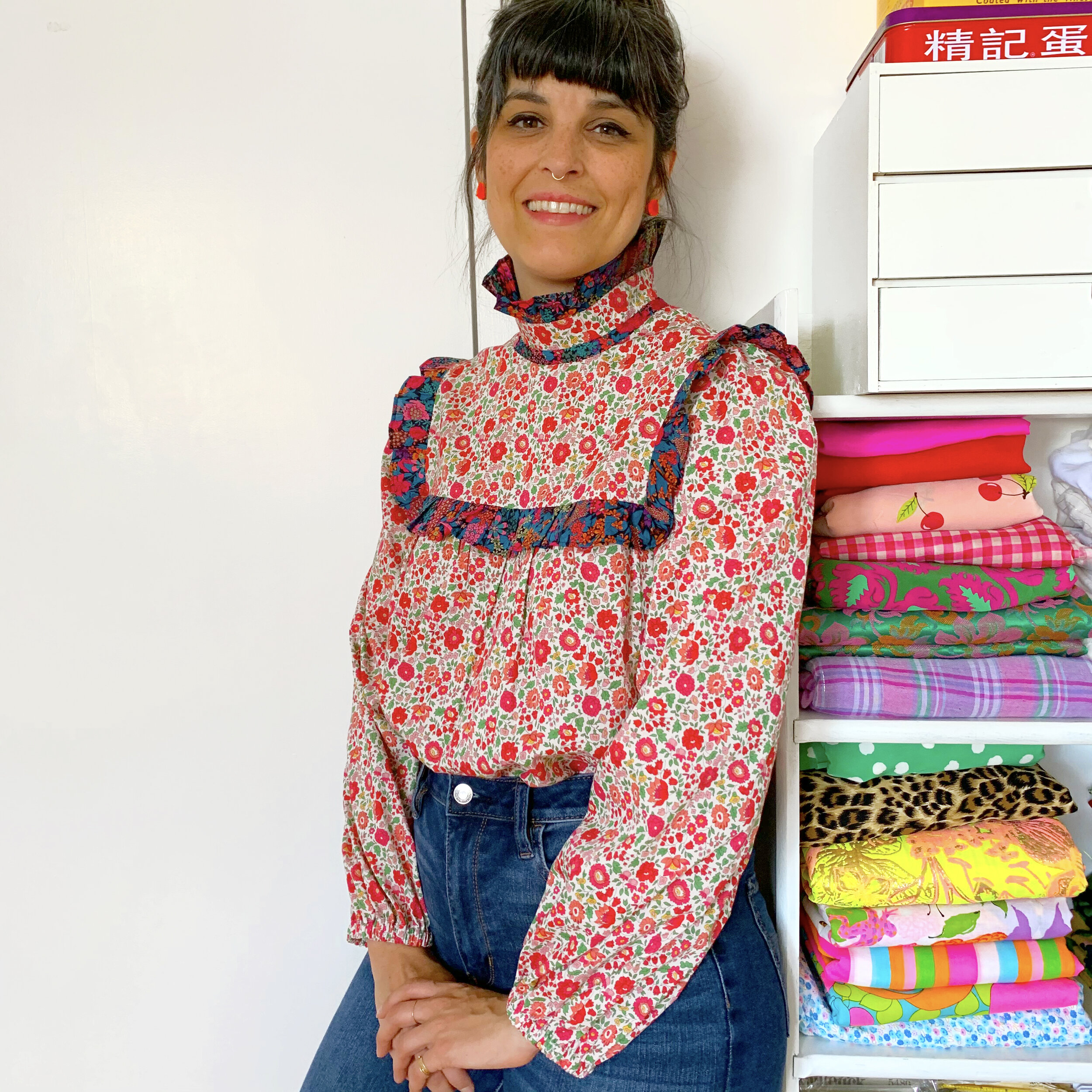 Dik darhol mushukka toliq kirdi